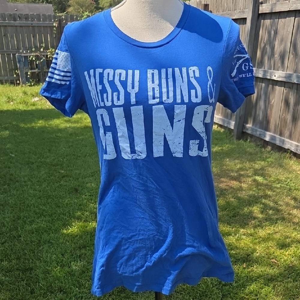 Grunt Style Messy Buns Tee Size XL